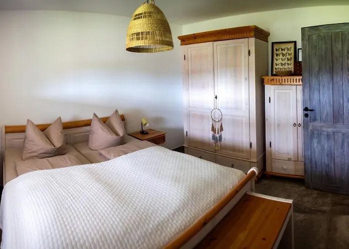 Blumenhuhnhof * Burg Kauper